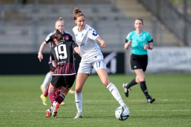 v li Vanessa Haim FCN, 19 , Franziska Harsch TSG, 17 , duel, duel, tackle, tackling, dynamics, action, action, 09 03 2024, Sinsheim Hoffenheim Germany , Football, Google Pixel Women Bundesliga, TSG 1899 Hoffenheim 1 FC Nürnberg, DFB DFL REGULATIONS PROHIBIT ANY USE OF PHOTOGRAPHS AS IMAGE SEQUENCES AND OR QUASI VIDEO xozx