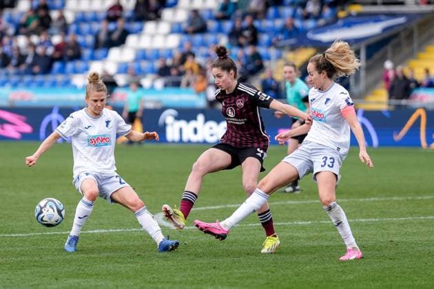 from left Leonie Maier TSG, 20 , Emma Kusch FCN, 9 , Fabienne Dongus TSG, 33 , duel, duel scene, duel, tackle, tackling, dynamics, action, action, 09 03 2024, Sinsheim Hoffenheim Germany , Football, Google Pixel Women Bundesliga, TSG 1899 Hoffenheim 1 FC Nürnberg, DFB DFL REGULATIONS PROHIBIT ANY USE OF PHOTOGRAPHS AS IMAGE SEQUENCES AND OR QUASI VIDEO xozx