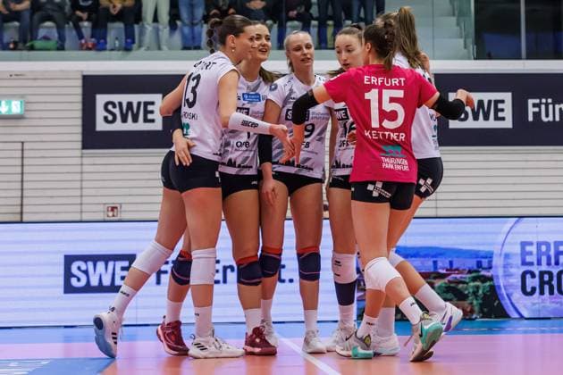 Team circle, Team circle, Speech, Motivation Schwarz Weiss Erfurt, 09 03 2024, Erfurt Germany , Volleyball, 2 Bundesliga Women Pro, Schwarz Weiss Erfurt Allbau Volleys Essen xprx