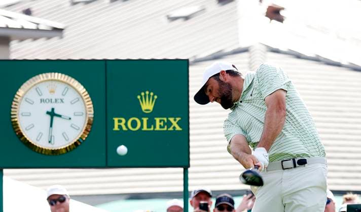 ORLANDO, FL - MARCH 09: PGA, Golf Herren golfer Scottie Scheffler hits his tee shot on the 10th hole during the Arnold Palmer Invitational presented by MasterCard at the Arnold Palmer s Bay Hill Club & Lodge on March 9, 2024, in Orlando, Florida. (Photo by Brian Spurlock Icon Sportswire) GOLF: MAR 09 PGA Arnold Palmer Invitational presented by Mastercard EDITORIAL USE ONLY Icon24030988