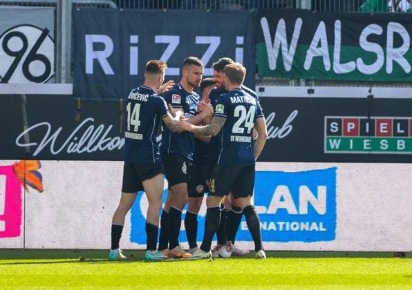 Soccer 2 BL SV Wehen Wiesbaden Hannover 96 09 03 24, 1 0 by Ivan Prtajin SVWW ,