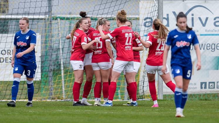 Players of FSV Gütersloh 2009, celebrate the goal, goal celebration, celebration of the goal, optimistic, game scene, highlight, action, action, 10 03 2024, Sankt Leon Rot Germany , Soccer, 2 Women Bundesliga, TSG 1899 Hoffenheim II U20 FSV Gütersloh 2009, DFB DFL REGULATIONS PROHIBIT ANY USE OF PHOTOGRAPHS AS IMAGE SEQUENCES AND OR QUASI VIDEO xozx