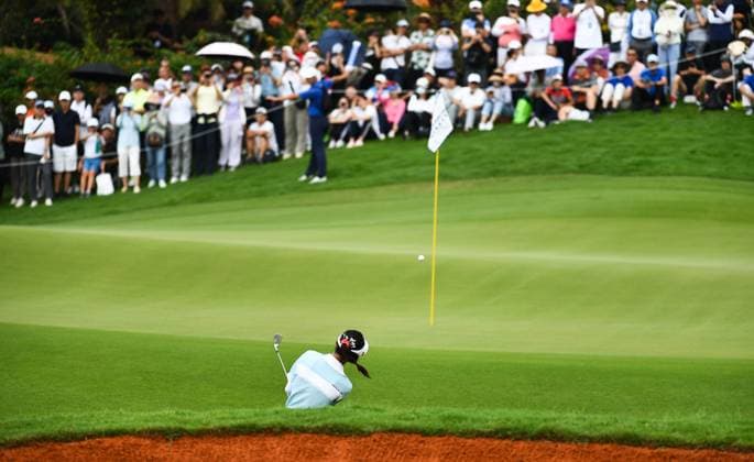 (240310) -- LINGSHUI, March 10, 2024 -- Lydia Ko of New Zealand plays a shot during the final round of the Blue Bay LPGA, Golf Damen golf tournament in Lingshui, south China s Hainan Province, March 10, 2024. ) (SP)CHINA-HAINAN-LINGSHUI-GOLF-BLUE BAY LPGA (CN) YangxGuanyu 