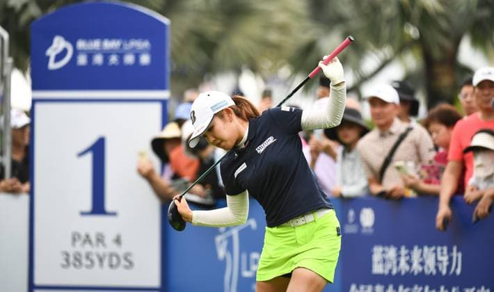 (240310) -- LINGSHUI, March 10, 2024 -- Furue Ayaka of Japan warms up before the final round of the Blue Bay LPGA, Golf Damen golf tournament in Lingshui, south China s Hainan Province, March 10, 2024. ) (SP)CHINA-HAINAN-LINGSHUI-GOLF-BLUE BAY LPGA (CN) YangxGuanyu 
