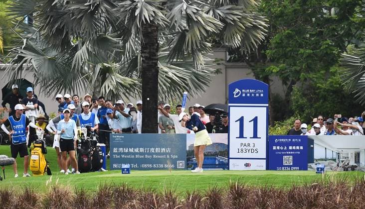 (240310) -- LINGSHUI, March 10, 2024 -- Sarah Schmelzel of the United States plays a shot during the final round of the Blue Bay LPGA, Golf Damen golf tournament in Lingshui, south China s Hainan Province, March 10, 2024. ) (SP)CHINA-HAINAN-LINGSHUI-GOLF-BLUE BAY LPGA (CN) YangxGuanyu 