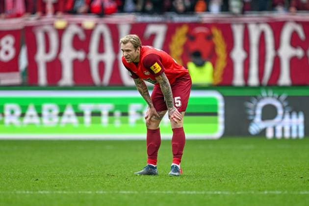 2 Bundesliga 1 FC Kaiserslautern VfL Osnabrück on 10 03 2024 at the Fritz Walter Stadium in Kaiserslautern Tymoteusz Puchacz Kaiserslautern dissatisfied, disappointed, disappointed, dejected MT