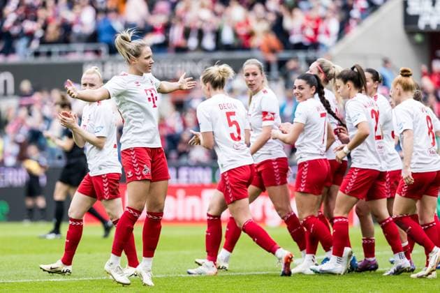 GOOGLE PIXEL Womens Bundesliga 1 FC Köln SV Werder Bremen 10 03 2024 Cheering for 1 0 by Marleen Schimmer 1 FC Köln, 23 GOOGLE PIXEL Womens Bundesliga 1 FC Köln SV Werder Bremen, Cologne, RheinEnergieStadion on 10 03 2024 DFB REGULATIONS PROHIBIT ANY USE OF PHOTOGRAPHS AS IMAGE SEQUENCES AND OR QUASI VIDEO Copyright: xBEAUTIFULxSPORTS Wunderlx