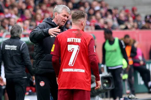 10 03 2024, xmohx, Fußball 2 Bundesliga, 1 FC Kaiserslautern VfL Osnabrück emspor, v l Trainer Coach Friedhelm Funkel 1 FC Kaiserslautern Marlon Ritter 1 FC Kaiserslautern DFL DFB REGULATIONS PROHIBIT ANY USE OF PHOTOGRAPHS as IMAGE SEQUENCES and or QUASI VIDEO Kaiserslautern