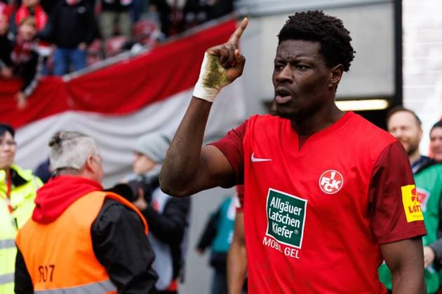 Ragnar Prince Friedel Ache 1 FC Kaiserslautern celebrates the winning goal for the 3 2, 1 FC Kaiserslautern vs VFL Osnabrueck, Football, 2 Bundesliga, Season 2023 2024, 10 03 2024 1 FC Kaiserslautern vs VFL Osnabrueck, Football, 2 Bundesliga, Season 2023 2024, 10 03 2024 Kaiserslautern Copyright: xEibner-Pressefoto AlexanderxNeisx EP_ANS