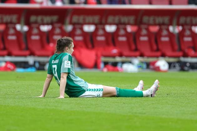 v li Sophie Weidauer SV Werder Bremen, 9 disappointed about the defeat, disappointment after the final whistle, final whistle, highlight, loser, lost, frustration, pessimistic, THE DFB GUIDELINES PROHIBIT ANY USE OF PHOTOGRAPHS AS IMAGE SEQUENCES AND OR QUASI VIDEO DFB REGULATIONS PROHIBIT ANY USE OF PHOTOGRAPHS AS IMAGE SEQUENCES AND OR QUASI VIDEO , 10 03 2024, Cologne Germany , Football, Google Pixel Women Bundesliga, 1 FC Köln SV Werder Bremen xobx