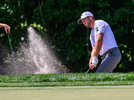 March 10, 2024: Sam Burns hits out of the green side bunker on 1 during final round of the Arnold Palmer Invitational presented by Mastercard held at Arnold Palmer s Bay Hill Club & Lodge in Orlando, FL. Romeo T Guzman CSM. Orlando USA - ZUMAcg2_ 20240310_faf_cg2_047 Copyright: xRomeoxGuzmanx