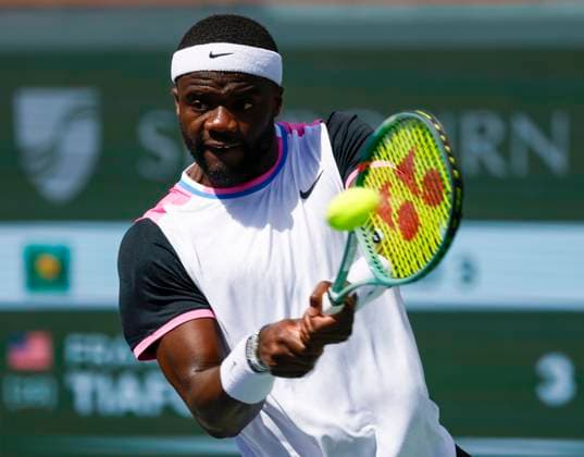 March 10, 2024 Frances Tiafoe returns a shot Stefanos Tsitsipas of Greece during the BNP Paribas Open in Indian Wells, CA. CSM Indian Wells United States of America - ZUMAc04_ 20240310_zma_c04_130 Copyright: xCharlesxBausx