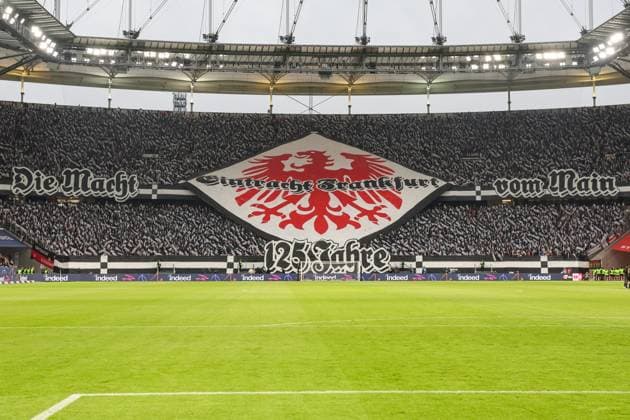 Sport Themen der Woche KW10 Sport Bilder des Tages 1. Bundesliga - Eintracht Frankfurt - TSG Hoffenheim am 10.03.2024 im Deutsche Bank Park in Frankfurt Die Fans von Eintracht Frankfurt präsentieren in der Nordwestkurve eine Choreographie zum 125 jährigem Vereinsjubiläum *** 1 Bundesliga Eintracht Frankfurt TSG Hoffenheim on 10 03 2024 at Deutsche Bank Park in Frankfurt The fans of Eintracht Frankfurt present a choreography for the 125th anniversary of the club in the northwest curve MH