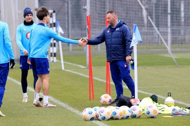 DEU, DFL, 2 FBL Hertha BSC, Training, 11 03 2024, Sportforum, Berlin, DEU, DFL, 2 FBL Hertha BSC, Training, im Bild Cheftrainer Pal Dardai Hertha BSC Berlin , Tim Hoffmann Hertha BSC Berlin 46 DFL regulations prohibit any use of Photographs as image sequences and or quasi video Foto Juergen Engler nordphoto GmbH nordphotoxGmbHx xEngler nph00076