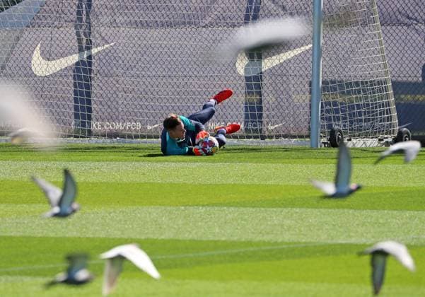FC Barcelona, Barca Training Session And press conference, PK, Pressekonferenz - UEFA Champions League 2023 24 Marc Andre ter Stegen is participating in the training session before the UEFA Champions League match against SSC Napoli in Barcelona, Spain, on March 11, 2024. Barcelona Barcelona Spain  Copyright: xUrbanandsportx originalFilename:urbanandsport-fcbarcel240311_npmnk.jpg