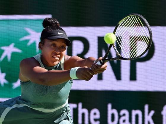 INDIAN WELLS, CA - MARCH 11: Naomi Osaka (JPN) returns the ball during a WTA, Tennis Damen tennis match played on March 11, 2024 during the BNP Paribas Open played at the Indian Wells Tennis Garden in Indian Wells, CA. (Photo by John Cordes Icon Sportswire) TENNIS: MAR 11 BNP Paribas Open EDITORIAL USE ONLY Icon506240311905