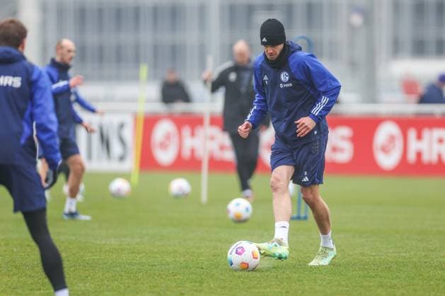 12 03 2024, Football, Season 2023 2024, 2 Bundesliga, Training FC Schalke 04, Simon Terodde FC Schalke 04 Gelsenkirchen Veltins Arena NRW Germany xRHR PHOTO TRx Copyright: TimxRehbein RHR-FOTOx RHR-FOTO TR