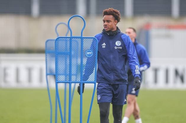 12 03 2024, Football, Season 2023 2024, 2 Bundesliga, Training FC Schalke 04, Assan OuÃ draogo FC Schalke 04 Gelsenkirchen Veltins Arena NRW Germany xRHR PHOTO TRx Copyright: TimxRehbein RHR-FOTOx RHR-FOTO TR
