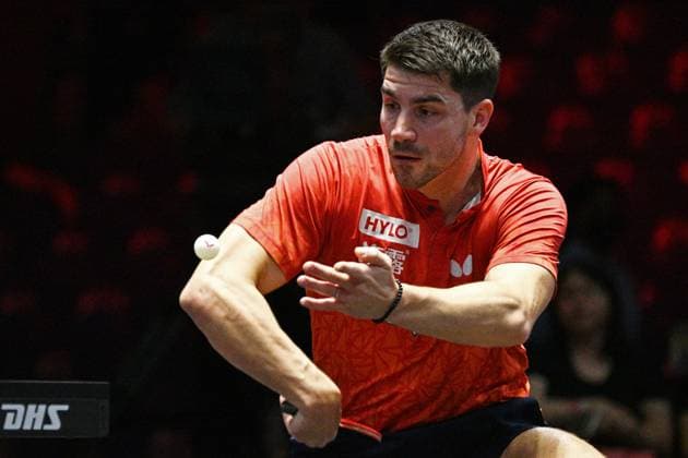 Sport Themen der Woche KW11 Sport Bilder des Tages (240312) -- SINGAPORE, March 12, 2024 -- Patrick Franziska of Germany competes during the men s singles round of 32 match against Ma Long of China at the World Table tennis, Tischtennis Singapore Smash 2024 in Singapore, March 12, 2024. (Photo by Xinhua) (SP)SINGAPORE-TABLE TENNIS-WTT SINGAPORE SMASH-MEN S SINGLES ThenxChihxWey 
