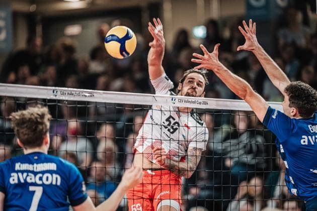 Volleyball Men Season 2023 2024 CEV Volleyball Cup 2024 Final SVG Lüneburg GER vs Asseco Resovia Rzeszow POL 12 03 2024 Torey TJ Defalco 59, Asseco Resovia Rzeszow at the attack Lüneburg LKH Arena Niedersachsen Germany