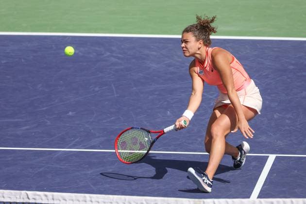 INDIAN WELLS, CA - MARCH 12: Jasmine Paolini (ITA) hits a forehand during the BNP Paribas Open on March 12, 2024 at Indian Wells Tennis Garden in Indian Wells, CA. (Photo by George Walker Icon Sportswire) TENNIS: MAR 12 BNP Paribas Open EDITORIAL USE ONLY Icon240312010
