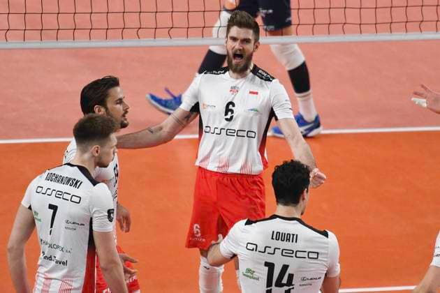 GER CEV Cup SVG Lueneburg vs Asseco Resovia Rzeszow 12 03 2024, LKH Arena, Lueneburg, GER CEV Cup, SVG Lueneburg GER vs Asseco Resovia Rzeszow POL , in the picture the Polish team cheers nordphotoxGmbH xWitke nph00002