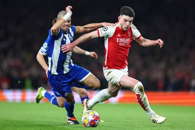 Arsenal gegen Porto 12. März 2024, London UEFA Champions™s League, Achtelfinale, Rückspiel Arsenal gegen Porto Declan Rice von Arsenal und Pepe von Porto Foto Charlotte Wilson Abseits London UK  Copyright: xCharlottexWilsonx xOffsidexOffside