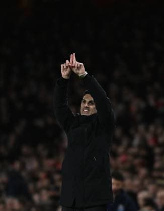 LONDON, ENGLAND - MARCH 12: Arsenal Manager Mikel Arteta gesticulates as he commands his team during the UEFA Champions League 2023 24 round of 16 second leg match between Arsenal FC and FC Porto at Emirates Stadium on March 12, 2024 in London, England.SPO 