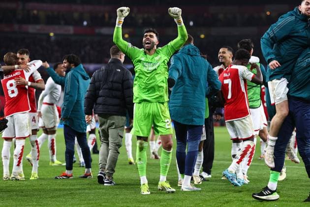 Arsenal gegen Porto 12. März 2024, London UEFA Champions™s League, Achtelfinale, Rückspiel Arsenal gegen Porto Arsenal-Torwart David Raya feiert den Sieg Foto Charlotte Wilson Offside London UK  Copyright: xCharlottexWilsonx xOffsidexOffside