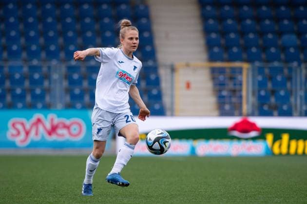 Leonie Maier TSG Hoffenheim, 20 on the ball, GER, TSG 1899 Hoffenheim vs 1 FC Nuernberg, Football Google Pixel Frauen Bundesliga, 15 Spieltag, Saison 2023 2024, 09 03 2024 DFB regulations prohibit any use of photographs as image sequences and or quasi video GER, TSG 1899 Hoffenheim vs 1 FC Nuernberg, Football Google Pixel Frauen Bundesliga, 15 Spieltag, Saison 2023 2024, 09 03 2024 Hoffenheim Copyright: xEibner-Pressefoto Memmlerx EP_MMR