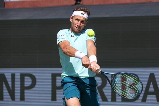 INDIAN WELLS, CA - MARCH 13: Casper Ruud (NOR) hits a backhand during the BNP Paribas Open on March 13, 2024 at Indian Wells Tennis Garden in Indian Wells, CA. (Photo by George Walker Icon Sportswire) TENNIS: MAR 13 BNP Paribas Open EDITORIAL USE ONLY Icon240313026