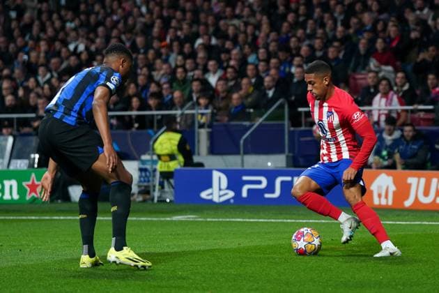 Madrid, Spain, March 13th 2024: Samuel Lino (12 Atletico de Madrid) aatacks during the UEFA Champions League football match between Atletico Madrid and Inter at Civitas Metropolitano in Madrid, Spain. (Daniela Porcelli SPP) Copyright: xDanielaxPorcellix xSPPx spp-en-DaPoSp-20240313-DP207112