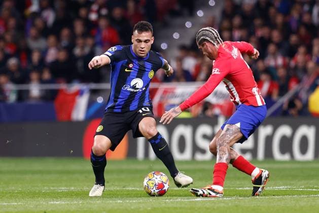 March 13, 2024, Madrid, Madrid, SPAIN: Lautaro Martinez of Inter and Rodrigo de Paul of Atletico de Madrid in action during the UEFA Champions League, Round of 16, football match played between Atletico de Madrid and FC Internazionale Milano at Civitas Metropolitano stadium on March 13, 2024, in Madrid, Spain. Madrid SPAIN - ZUMAa181 20240313_zaa_a181_059 Copyright: xOscarxJ.xBarrosox
