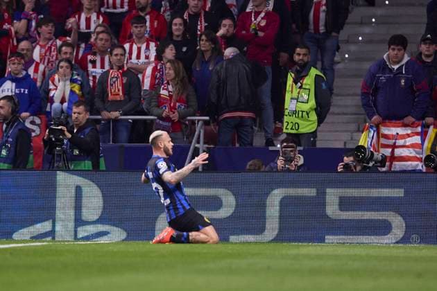 Federico Dimarco (FC Internazionale) celebrates after scoring his team˜s first goal, UEFA Champions League 2023 24 - Round of 16 Second Leg, Atletico de Madrid vs Inter Milan, Civitas Metropolitano, March 13, 2024, Madrid, ESP.