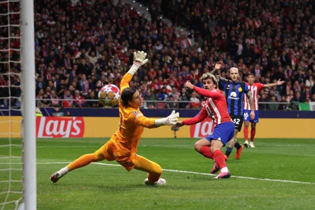 Madrid, Spain, 13th March 2024. Antoine Griezmann of Atletico Madrid scores to level the game at 1-1 during the UEFA Champions League match at Estadio Metropolitano,, Madrid. Picture credit should read: Jonathan Moscrop Sportimage EDITORIAL USE ONLY. No use with unauthorised audio, video, data, fixture lists, club league logos or live services. Online in-match use limited to 120 images, no video emulation. No use in betting, games or single club league player publications. SPI-2991-0011