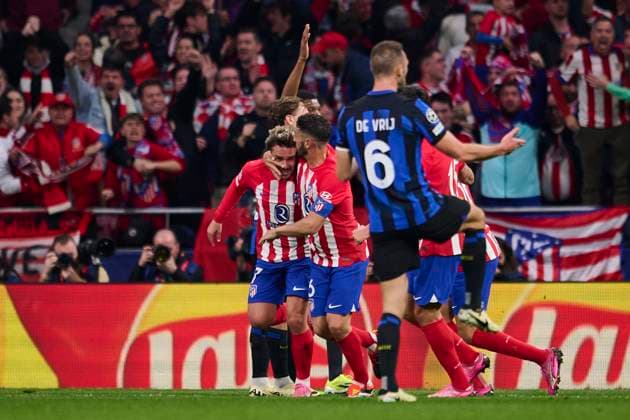 UEFA Champions League, Atletico de Madrid v FC Internazionale Milan MADRID, SPAIN - MARCH 13: Antoine Griezmann Centre-Forward of Atletico de Madrid celebrates after scoring his team s first goal during the UEFA Champions League 2023 24 round of 16 second leg match between Atletico de Madrid and FC Internazionale Milan at Civitas Metropolitano Stadium on March 13, 2024 in Madrid, Spain. (Photo By Francisco Macia Photo Players Images) Madrid Civitas Metropolitano Madrid Spain Copyright: xFranciscoxMacia PhotoxPlayersxImagesx