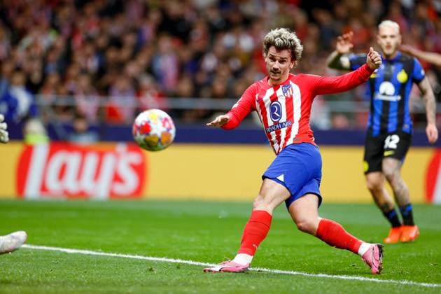 Antoine Griezmann (Atletico de Madrid) scores his team s first goal, UEFA Champions League 2023 2024 - Round of 16 second leg, Atletico Madrid vs FC Internazionale, CIvitas Metropolitano Stadium, March 13, 2024, Madrid, Spain.