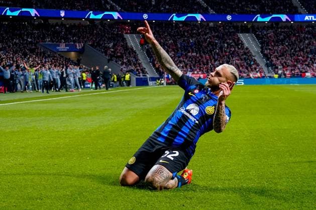 Sport Bilder des Tages Federico Dimarco of Inter Milan celebrates after scoring the 0-1Federico Dimarco of Inter Milan celebrates the 0-1 Atletico de Madrid v Inter Milan. UEFA Champions League match. Round of 16.. Football, Civitas Metropolitano Stadium, Barcelona, Spain - 13 March 2024 Editorial use only  Copyright: xBaguxBlanco PRESSINPHOTO Shutterstockx 14388164ac