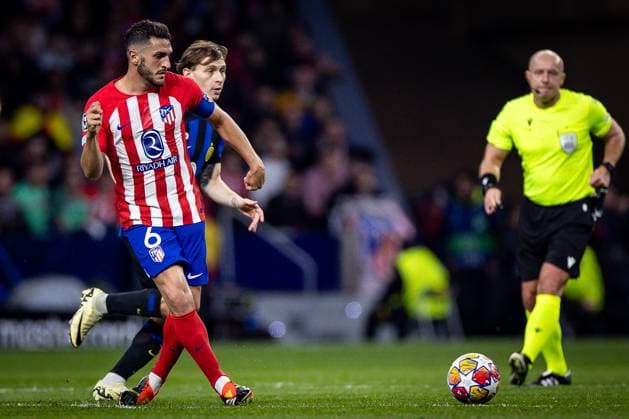 Koke of Atletico de Madrid controls the ball during the UEFA Champions League 2023 24 round of 16 second leg match between Atletico de Madrid and FC Internazionale at Civitas Metropolitano on March 13, 2024 in Madrid, Spain. (Photo by: LGM) FOOTBALL : Atletico de Madrid vs FC Internazionale - UEFA Ligue des Champions - 13 03 2024 LGM Panoramic 