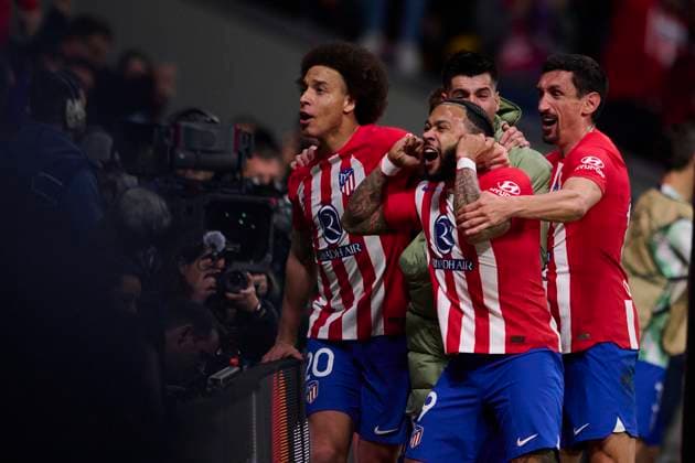UEFA Champions League, Atletico de Madrid v FC Internazionale Milan MADRID, SPAIN - MARCH 13: Memphis Depay Centre-Forward of Atletico de Madrid celebrates after scoring his team s second goal during the UEFA Champions League 2023 24 round of 16 second leg match between Atletico de Madrid and FC Internazionale Milan at Civitas Metropolitano Stadium on March 13, 2024 in Madrid, Spain. (Photo By Francisco Macia Photo Players Images) Madrid Civitas Metropolitano Madrid Spain Copyright: xFranciscoxMacia PhotoxPlayersxImagesx