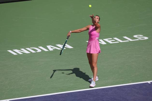 INDIAN WELLS, CA - MARCH 13: Aryna Sabalenka serves during the BNP Paribas Open on March 13, 2024 at Indian Wells Tennis Garden in Indian Wells, CA. (Photo by George Walker Icon Sportswire) TENNIS: MAR 13 BNP Paribas Open EDITORIAL USE ONLY Icon240313050