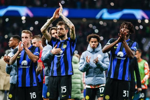 March 13, 2024: Players of Inter greeting the fans during the UEFA Champions League, Round of 16, football match played between Atletico de Madrid and FC Internazionale Milano at Civitas Metropolitano stadium on March 13, 2024, in Madrid, Spain. - ZUMAa181 20240313_zaa_a181_229 Copyright: xIrinaxR.xHipolitox