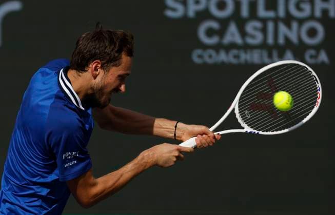 Tennis 2024: BNP Paribas Open MAR 13 March 13, 2024 Daniil Medvedev of Russia returns a shot to against Grigor Dimitrov of Bulgaria during the BNP Paribas Open in Indian Wells, CA. Charles Baus CSM (Credit Image: Â Charles Baus Cal Media) Indian Wells Ca United States of America EDITORIAL USE ONLY Copyright: xx ZUMA-20240313_zma_c04_188.jpg CharlesxBausx csmphotothree241854