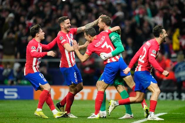 Atletico Madrid v FC Internazionale: Round of 16 Second Leg - UEFA Champions League 2023 24 Cesar Azpilicueta right-back of Atletico de Madrid and Spain and Jan Oblak goalkeeper of Atletico de Madrid and Slovenia celebrate with teammates the victory after the UEFA Champions League 2023 24 round of 16 second leg match between AtlÃ tico Madrid and FC Internazionale at Civitas Metropolitano Stadium on March 13, 2024 in Madrid, Spain. Madrid Spain  Copyright: xJosexBretonx originalFilename:breton-atletico240313_npvOC.jpg
