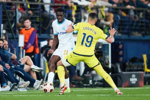 Ismaila Sarr of Olympique Marseille looks to pass the ball during the UEFA Europa League 2023 24 round of 16 second leg match between Villarreal CF and Olympique Marseille at Estadio de la Ceramica on March 14, 2024 in Villarreal, Spain. FOOTBALL : Villarreal vs Olympique de Marseille - UEFA Ligue Europa - 1 8 Huitiemes - 14 03 2024 LGM Panoramic 
