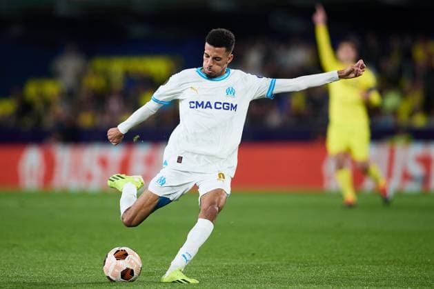 Azzedine Ounahi of Olympique Marseille looks to pass the ball during the UEFA Europa League 2023 24 round of 16 second leg match between Villarreal CF and Olympique Marseille at Estadio de la Ceramica on March 14, 2024 in Villarreal, Spain. FOOTBALL : Villarreal vs Olympique de Marseille - UEFA Ligue Europa - 1 8 Huitiemes - 14 03 2024 LGM Panoramic 
