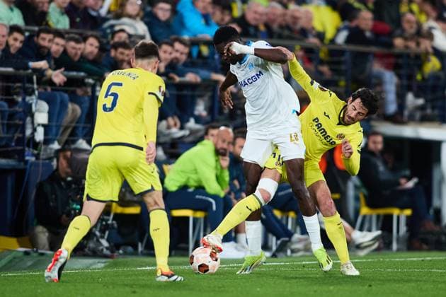 Ismaila Sarr of Olympique Marseille (L) battles for the ball with Daniel Parejo of Villarreal CF (R) during the UEFA Europa League 2023 24 round of 16 second leg match between Villarreal CF and Olympique Marseille at Estadio de la Ceramica on March 14, 2024 in Villarreal, Spain. FOOTBALL : Villarreal vs Olympique de Marseille - UEFA Ligue Europa - 1 8 Huitiemes - 14 03 2024 LGM Panoramic 