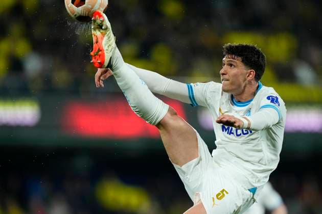 Villarreal CF v Olympique Marseille: Round of 16 Second Leg - UEFA Europa League 2023 24 Leonardo Balerdi Centre-Back of Olympique Marseille and Argentina in action during the UEFA Europa League 2023 24 round of 16 second leg match between Villarreal CF and Olympique Marseille at Estadio de la Ceramica on March 14, 2024 in Villarreal, Spain. Villarreal Castellon Spain  Copyright: xJosexBretonx originalFilename:breton-villarre240314_npHo1.jpg