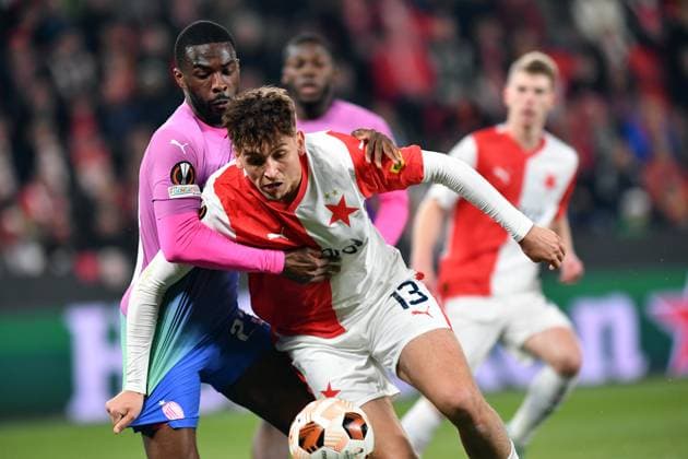 March 14, 2024, Prague, Czech Republic: MOJMIR CHYTIL of Slavia Praha (R) fight for ball with Milan s FIKAYO TOMORI (L) at Eden Stadion during Round of 16, 2st leg, of the UEFA Europa League, at March 14, 2024, in Prague in the Czech Republic. Prague Czech Republic - ZUMAr156 20240314_aap_r156_005 Copyright: xSlavekxRutax