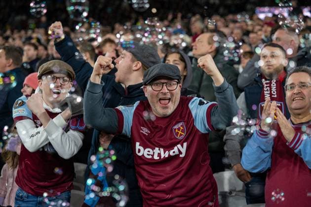 West Ham United v Freiburg Europa League 14 03 2024. Round of 16 GOAL 4-0 West Ham United fans celebrate during the Europa League match between West Ham United and SC Freiburg at the London Stadium, London, England on 14 March 2024. Editorial use only , Copyright: xStephenxFlynnx PSI-19236-0059